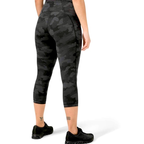 Lululemon Swift Speed High-Rise Crop 21"
Heritage 365 Camo Deep Coal Multi 🔥 - Picture 4 of 8